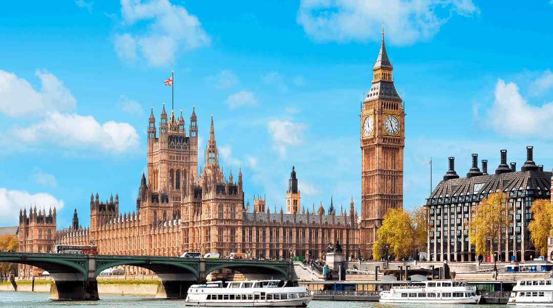 Outsourcing vs Hiring in the UK: What’s Best for Your SME in 2025?